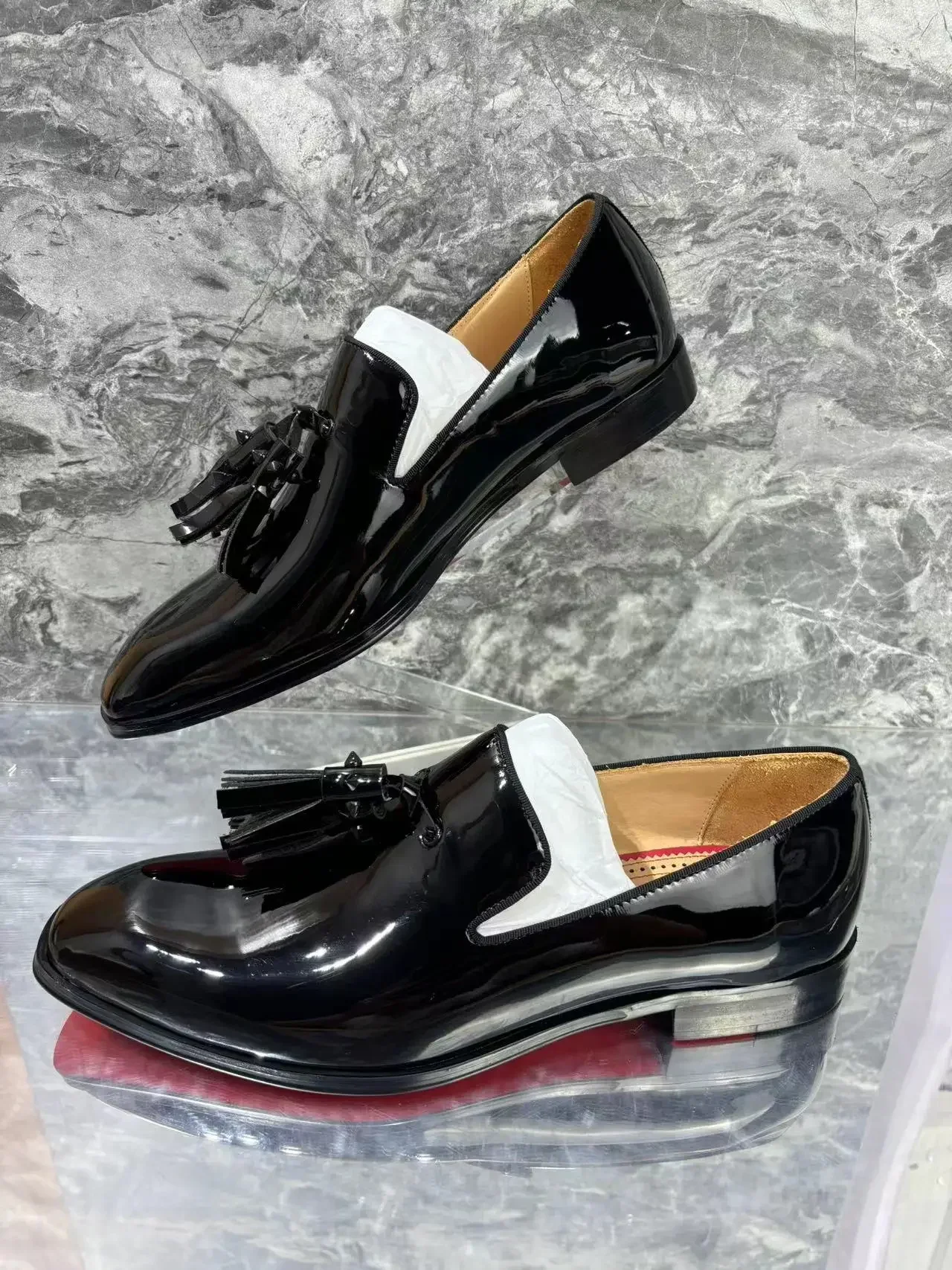 

Men's Tassels Decoration Classic Black Leather Slip On Low Heel Patent Leather Shoes Men's Party Wedding Dress Casual Shoes