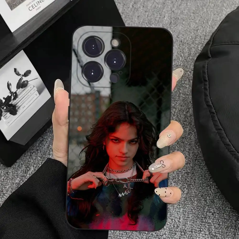 حافظة هاتف A-Ari A-Abdul Singer لهاتف iPhone 17,16,15,14,13,12,11,Plus,Pro Max,XS,X,XR,SE,Mini,8,7,غطاء أسود من السيليكون الناعم