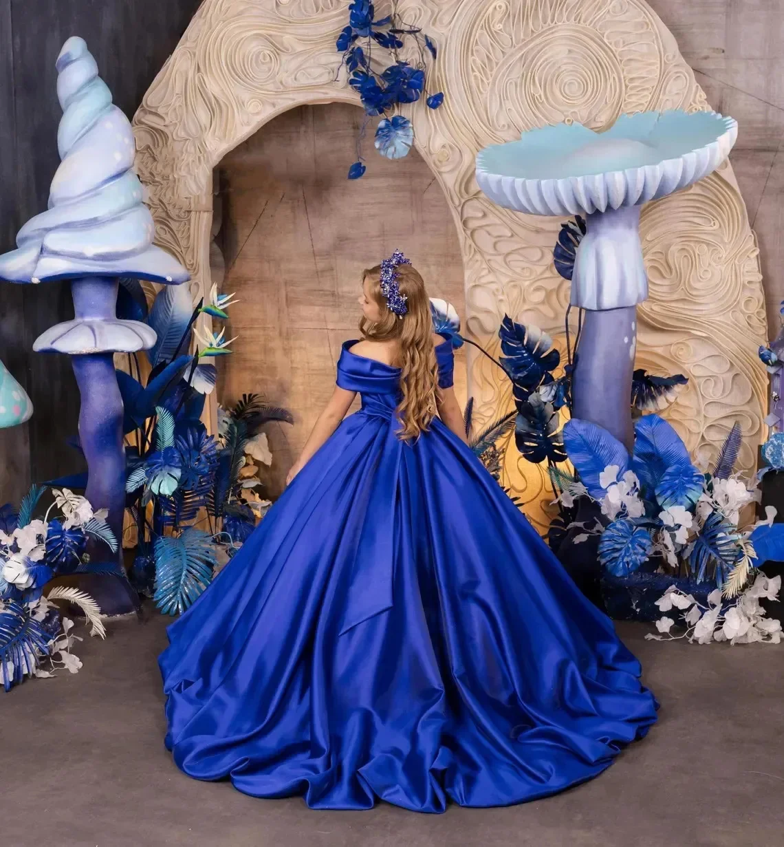 

Customized Royal Blue Flower Girl Dress For Wedding Satin Floor Length Simple Elegant Princess First Communion Pageant Gown
