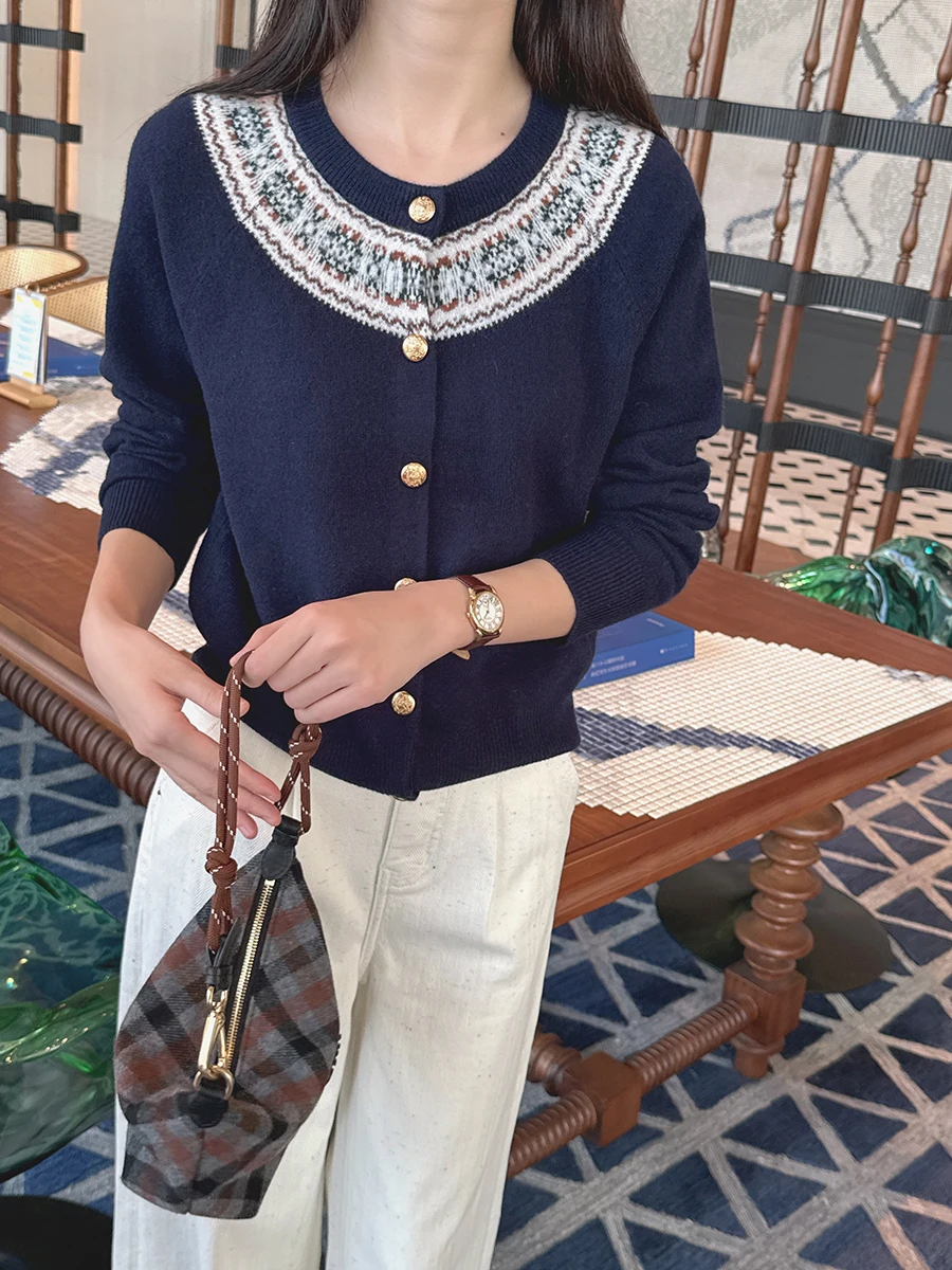 

Ретро-кардиган с длинными рукавами, вязаный шерстяной свитер с золотистым мультяшным принтом, мягкий и удобный женский свитер