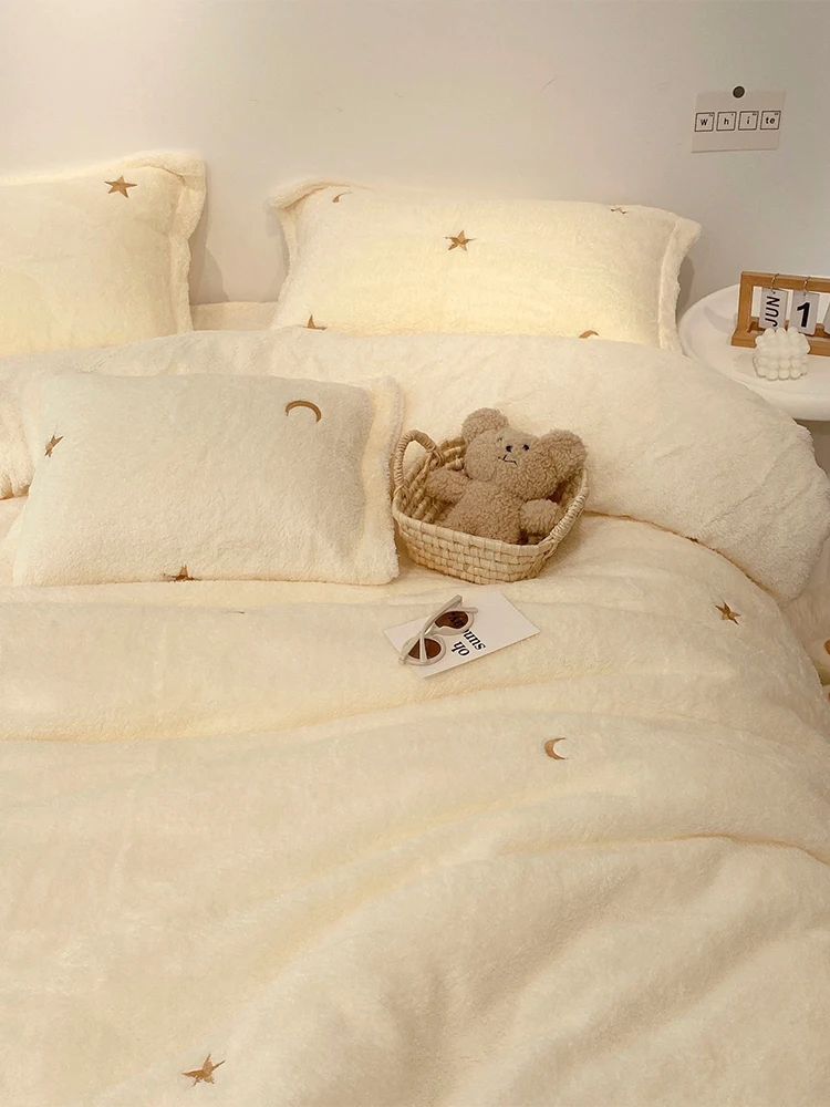 Winter Double-sided Teddy Fleece Bedding Set 4-Piece Simple Star Embroidery Duvet Cover Bed Sheet Bed Cap Style Bedding