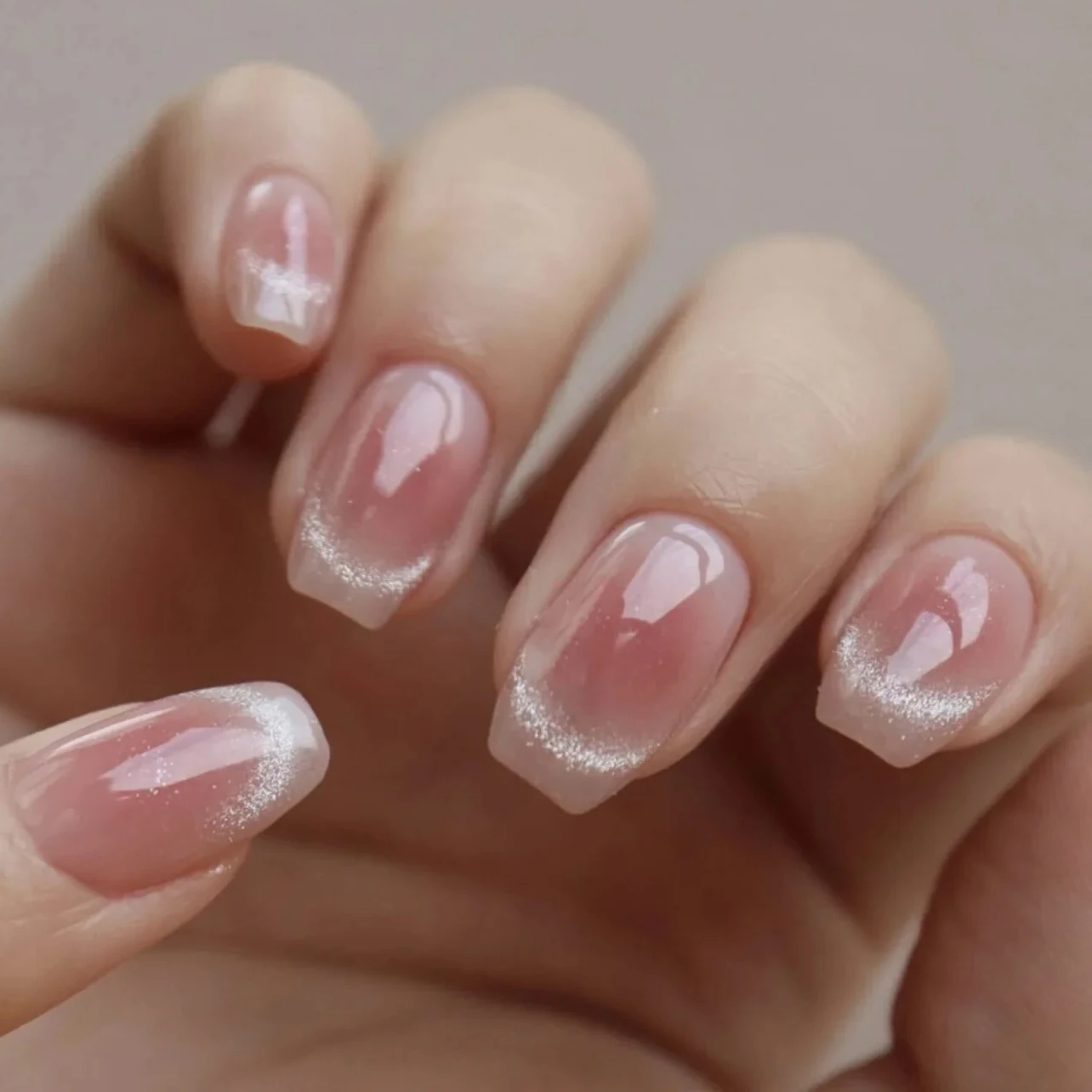 الوردي هالة الصباغة القط العين الباليه الأظافر كاذبة الفن Bowknot حجر الراين بريق مسحوق طويل وأشار الأظافر وهمية اللوز الصحافة على الأظافر