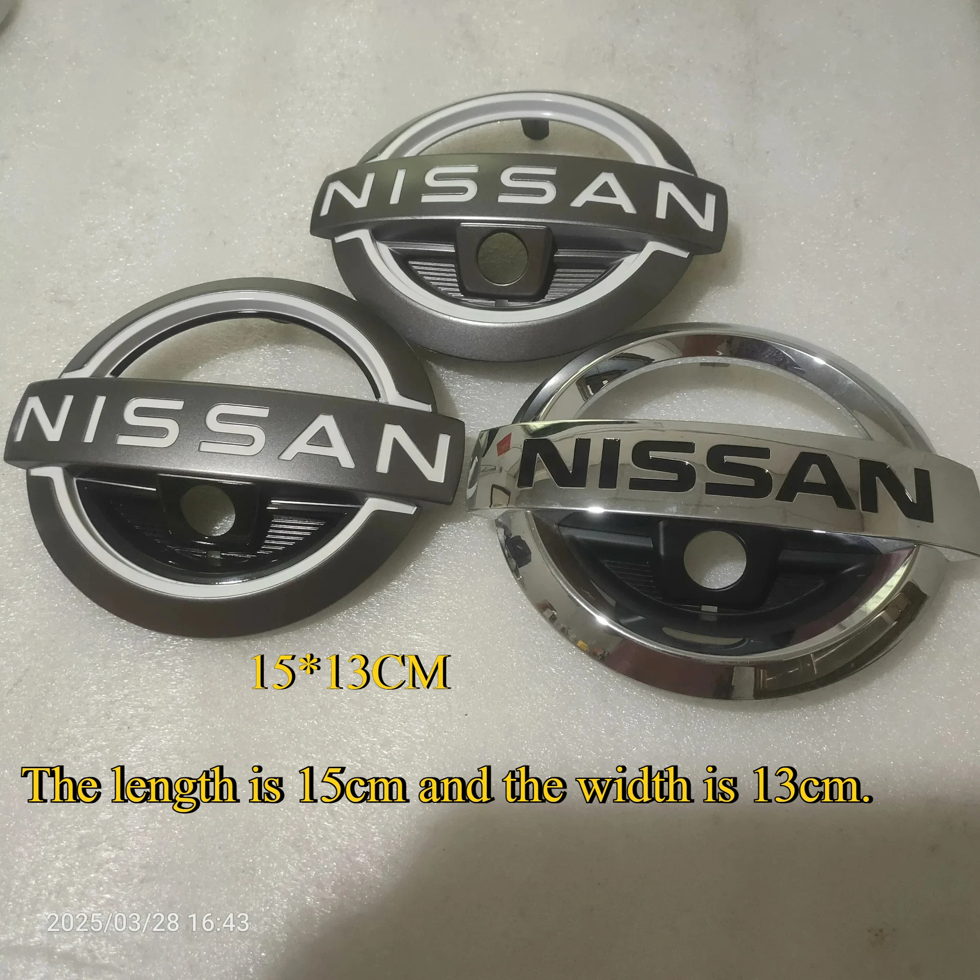 

Для Nissan Maxima Quest X-Trail Murano 2016-2018 оригинальная эмблема передней решетки с отверстием для камеры 15X13 см