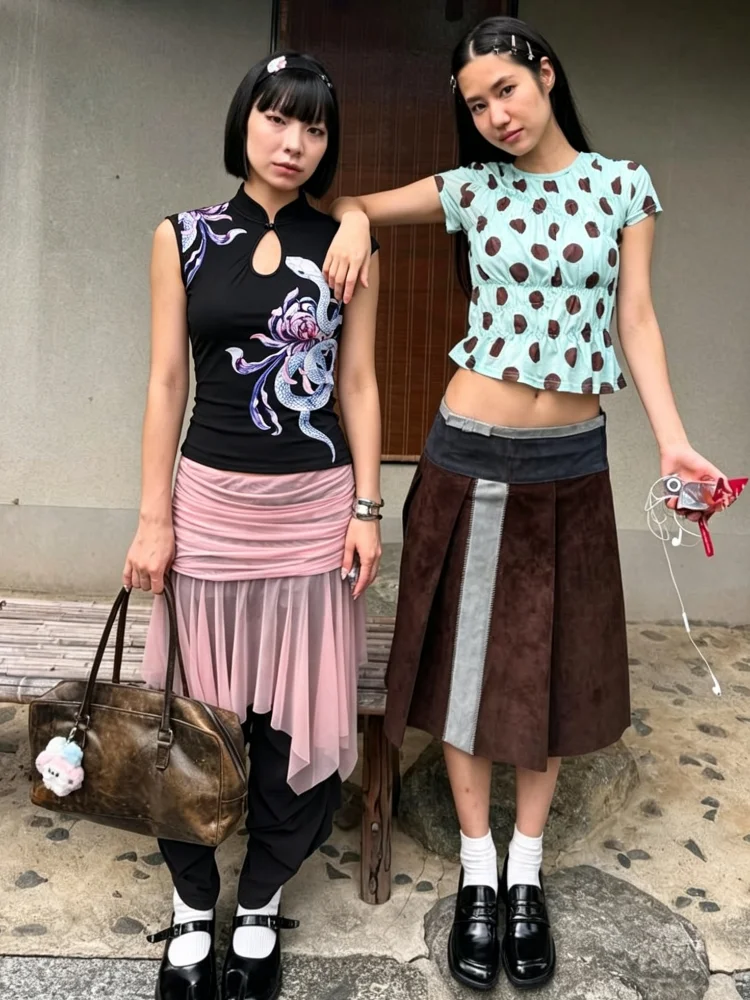 New Chinese Style Mandarin Collar Top Keyhole Frog Closure White Snake Pink Purple Chrysanthemum Print Fitted Qipao Vest