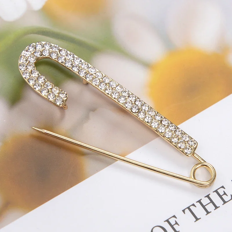 

Cute Lady Large Safety Pins Brooches for Women Trendy Popular Rhinestone Decoration Buckle Pin Accessories Gift for Girlfriend