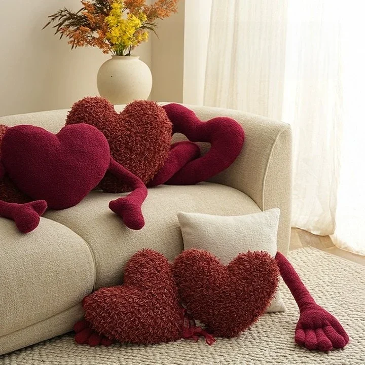 Wedding Celebration Red Heart Shaped Pillow Sofa Decorative Cushion Bedding Arrangement Housewarming Gift Festive Home Decor