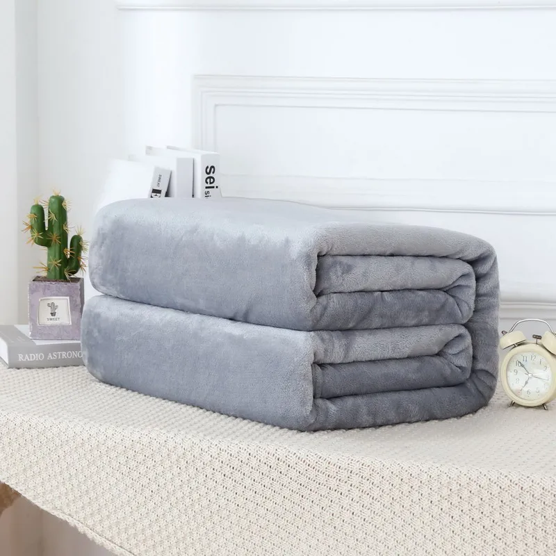 Fluffy Flannel Plush Blanket Comfortable Thickened Warm Cloud Mink Fur Soft Sofa Throw Blanket Air-Conditioned Room Luxury Gift