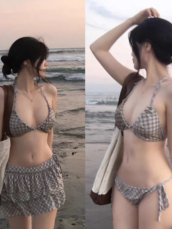 

Сексуальный комплект бикини в клетку из двух частей: топ и юбка. Новинка 2025 года. Отдельный купальник для отпуска. Полиэстер, нейлон, лайкра.