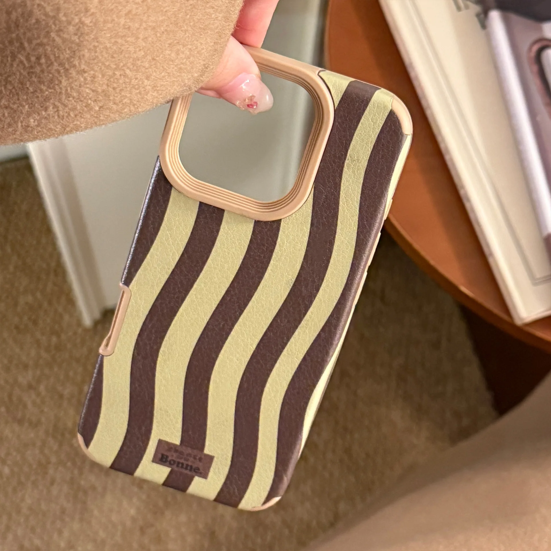 خمر متموجة مخطط الجلود الملمس جراب هاتف آيفون 17 الهواء 16 15 14 13 12 11 برو ماكس زائد للصدمات الغطاء الواقي ﻿