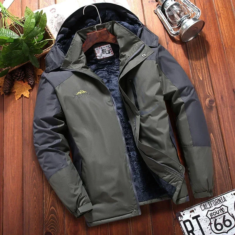 Man Padded Coat Outdoor Clothing Novelties Padding Hooded Down Jackets for Men Quilted Parkas Casual Winter 2024 High Quality