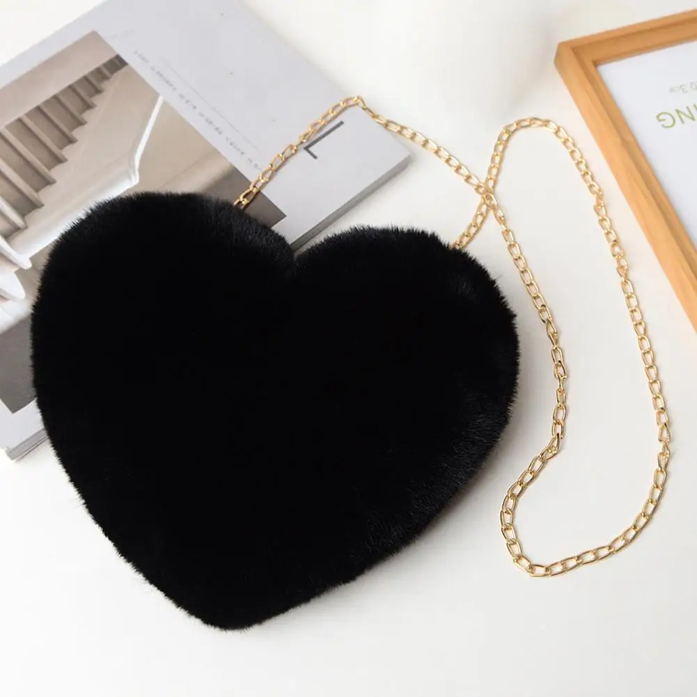 Women Heart Shaped Faux Fur Crossbody Bag Fluffy Plush Chain Shoulder Purse