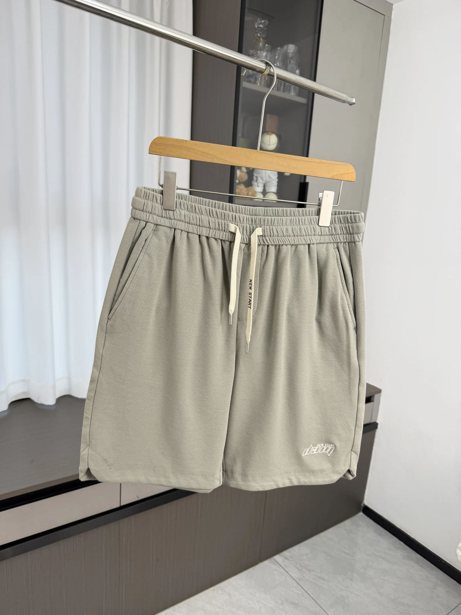 H Home Men's Loose Cotton Sporty Casual Pants Breathable Comfortable Five-Point Summer Trousers Straight Leg Pants