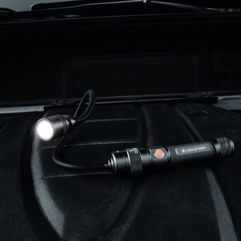 LEDLENSEWorkers Friend Industrial Lighting Tool Overhaul Flashlight