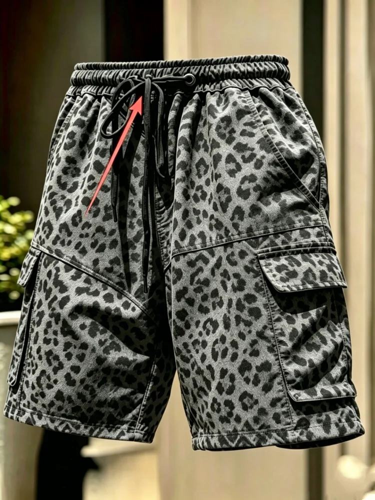 

Men Dark Grey Full Leopard Print Multi Flap Pocket Cargo Shorts Elastic Drawstring Waist Street Hip Hop Casual Shorts