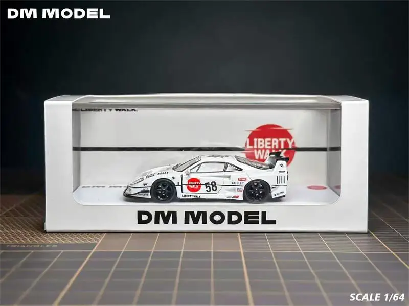 

[PreSale] DM Model 1:64 F40 White #58 Diecast Model Car