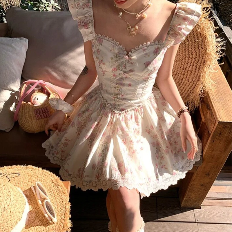 우아한 플로럴 프린트 미니 드레스 여성 스윗 걸 레이스 스플라이스 백리스 A라인 플라잉 슬리브 드레스 2025 신상 여름 휴가 로브