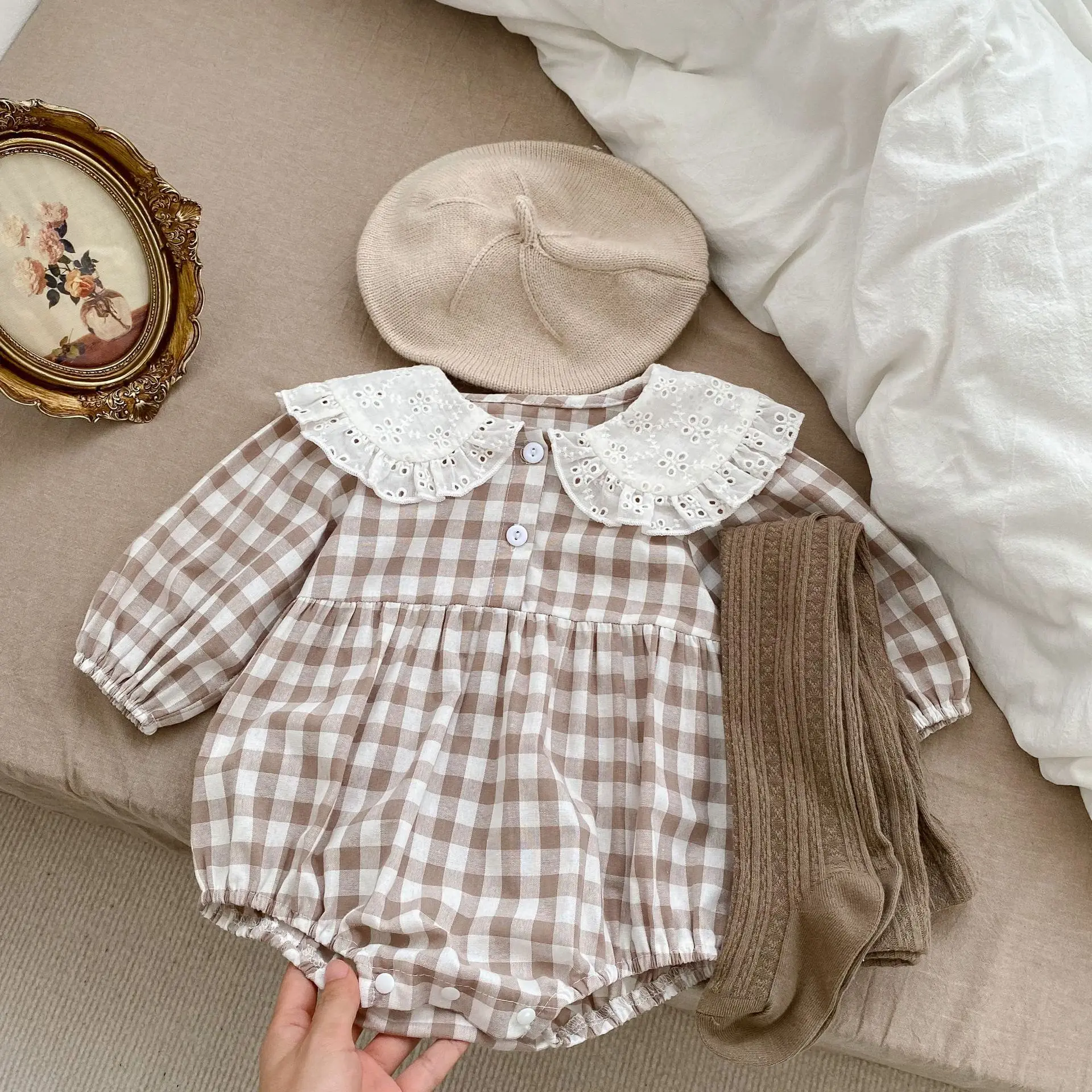 

Newborn Clothes Baby Plaid Bodysuit 2023 Spring New Plaid Lace Collar Girl's One Piece Clothes Climbing Clothes