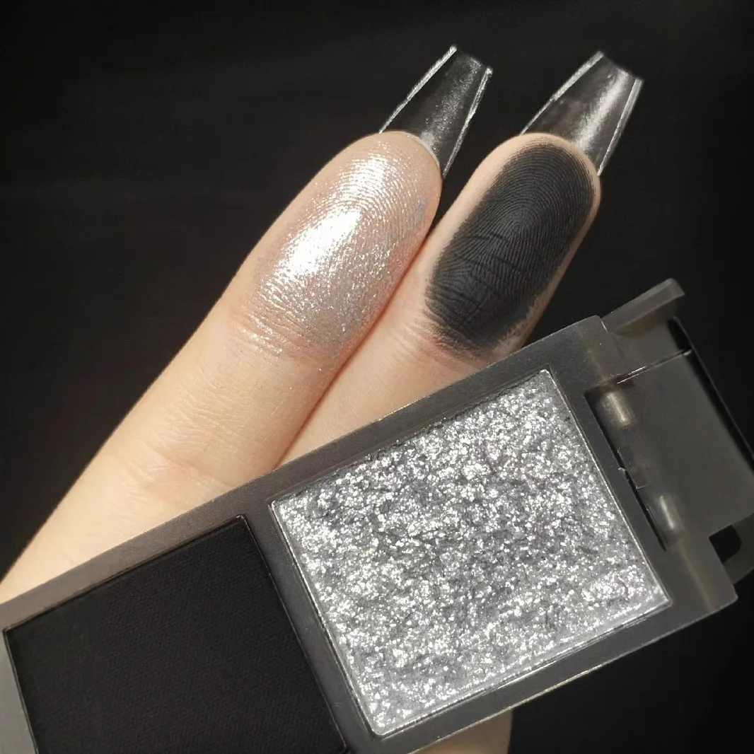 2-kleuren rood zwart rokerig oogschaduwpalet mat en glans waterdicht donker punk halloween make-up glitterpigment voor ogen