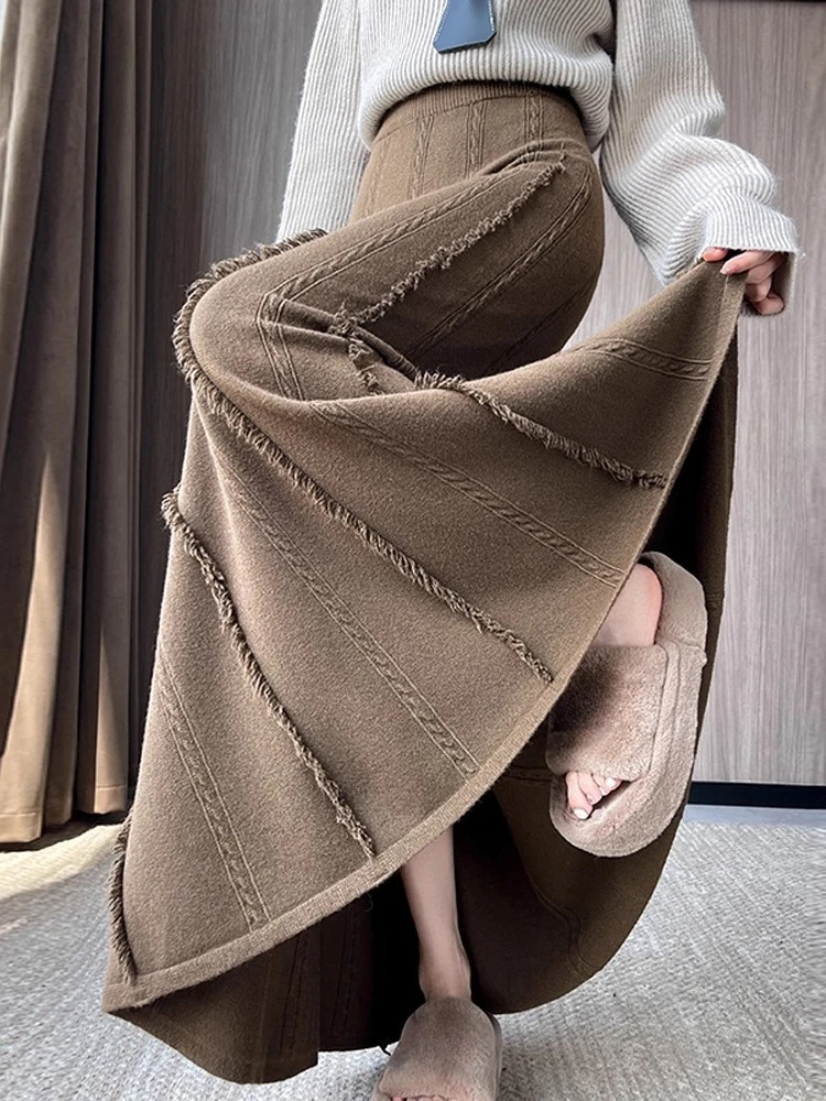

Fashion Elegant Knit Skirts Solid Color Tassel High Waist Long Skirt 2025 Autumn Winter New Vintage All Match Women's Clothing