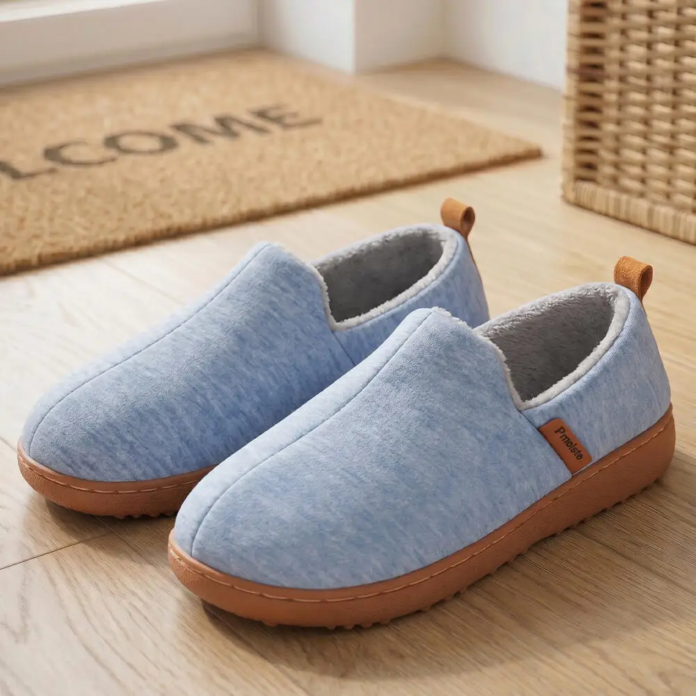 Zapatillas de casa para mujer de invierno con tacón de cuña de TPR, cómodas, cálidas, suaves y no irritantes para los pies, de buena calidad.