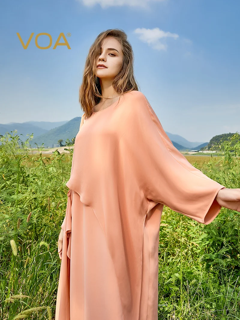 

VOA шелковое 30 мми тяжелое розовое платье с круглым вырезом и асимметричными рукавами на талии с бретельками из тутового шелка AE1096