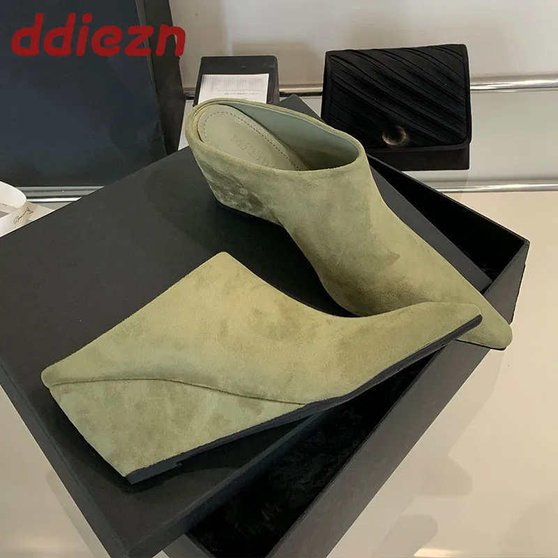 

2026 New Pointed Toe Ladies Wedges Slippers Female Slides Sandals Spring Summer Fashion Flock Women Wedges Slippers Mules Shoes