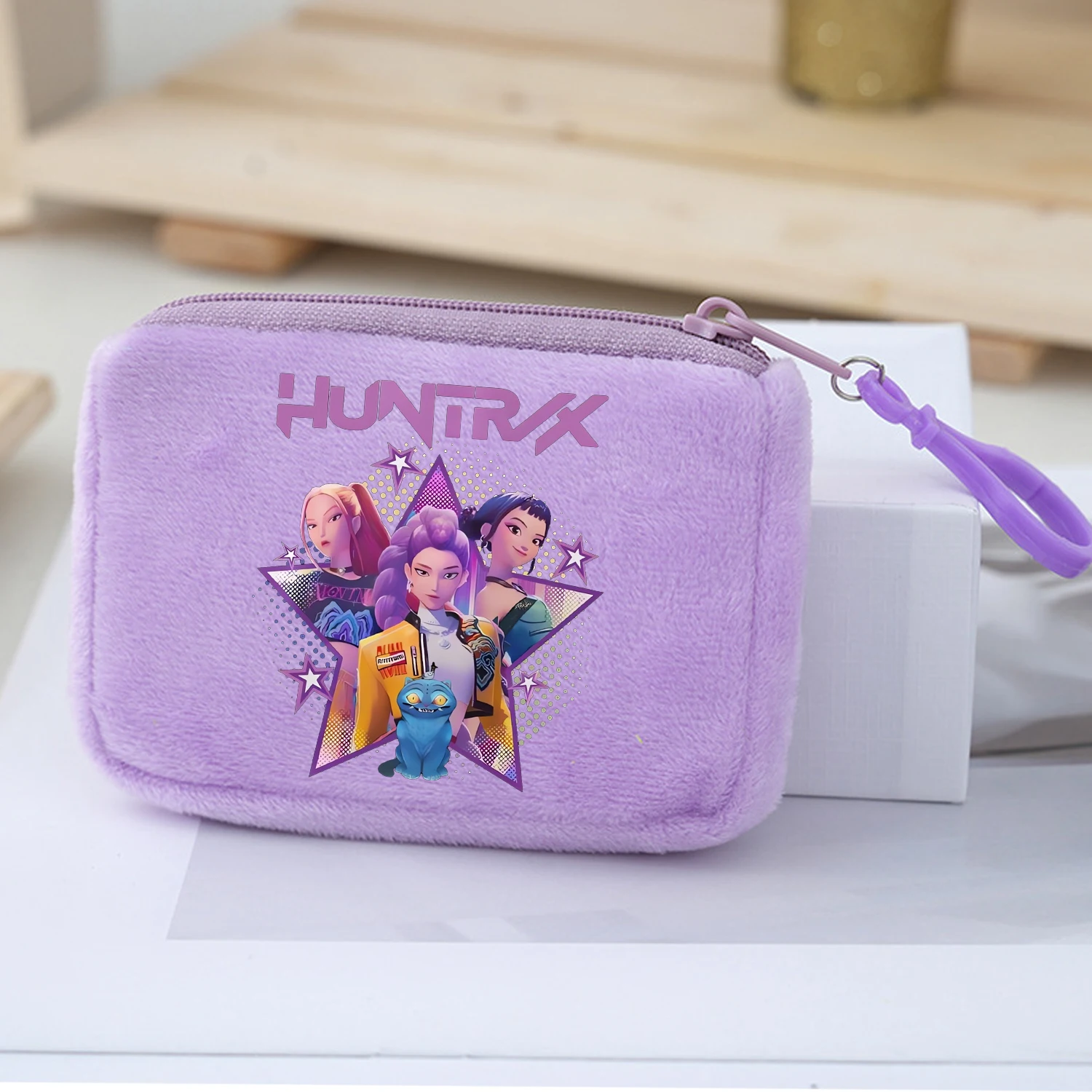 Monedero de felpa Kpop Demon Hunters, Mini billetera de dibujos animados Kawaii para niño y niña, monedero con cremallera, bolsas de almacenamiento de tarjetas de dinero púrpura a la moda, regalo