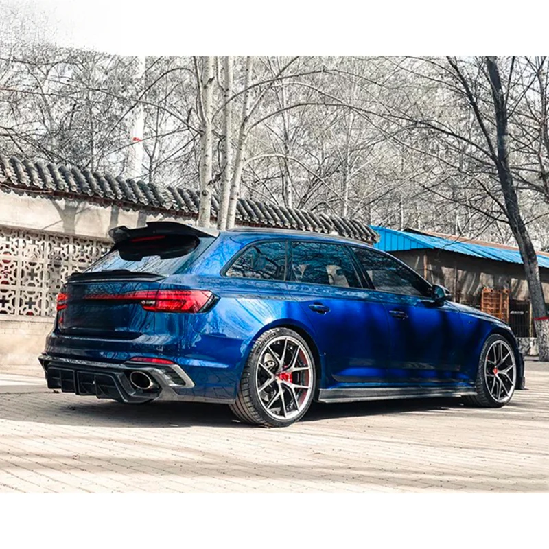 

Hot selling RSO1R Style Normal Glossy Carbon Fiber Car Side Skirts for RS4 B9 2019-2020