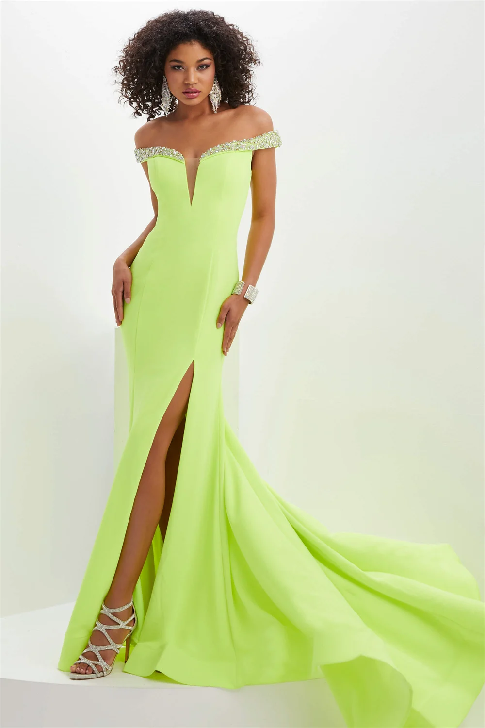 Elegant Mermaid Prom Dresses Off The Shoulder Sexy High split Deep V-neck Plunging Neckline Sweeping Train Formal Evening Gowns