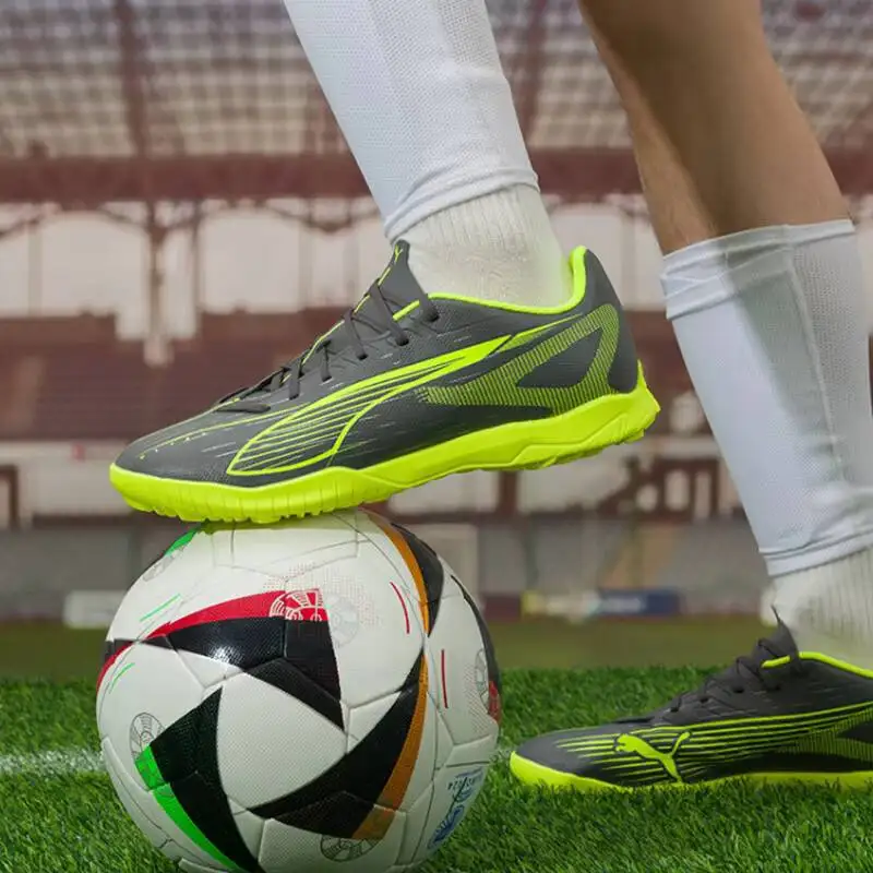 PUMA Mens MG Cleat Soccer TT studs groove-cut studs Shoes Reinforced Heel One Piece Tongue Football Boots 108519-01/108519-03