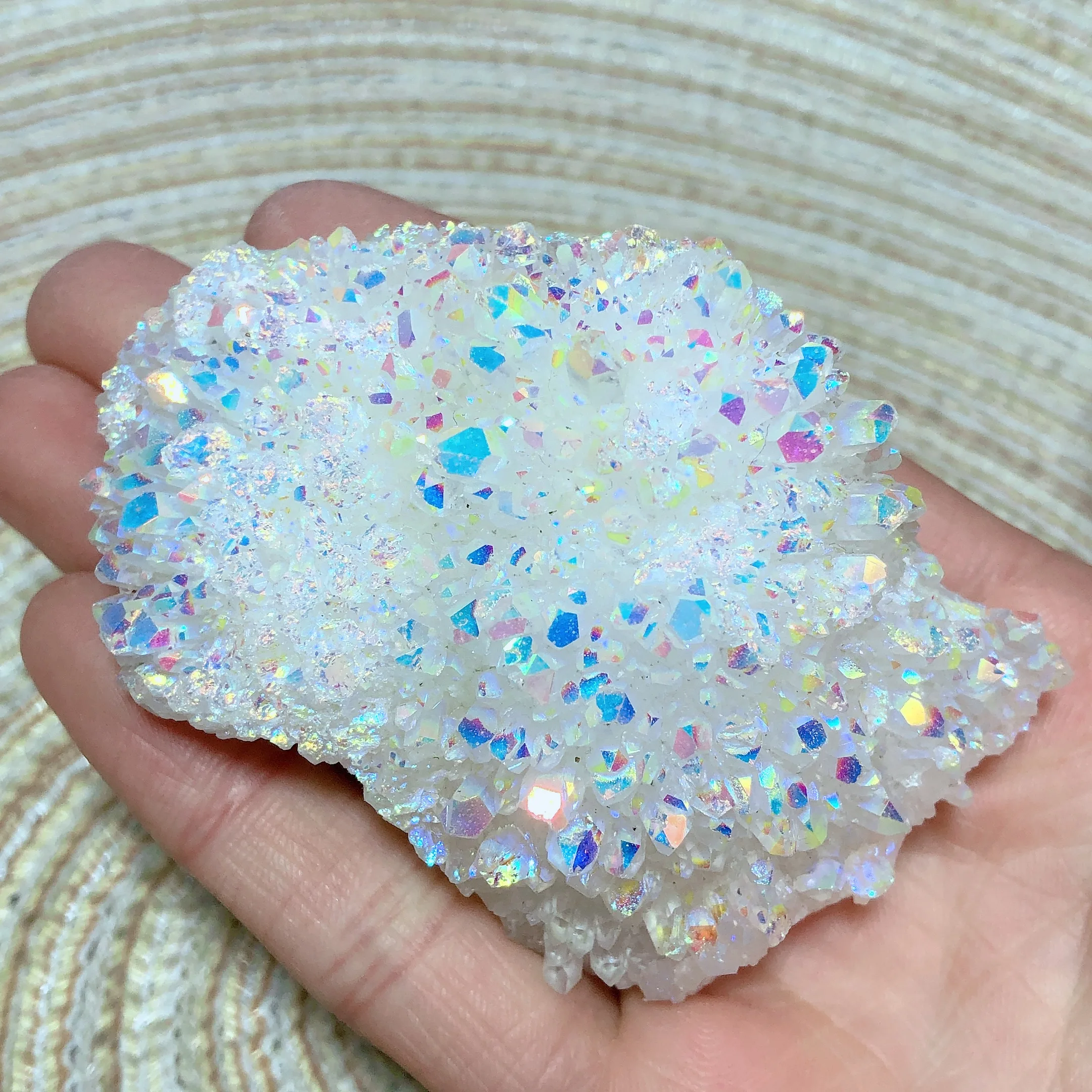 

Natural Crystals Aura Clear Quartz Raw Specimen Housewarming Mediation Wholesale Rare Sparkly Rough Points Healing Energy Gift