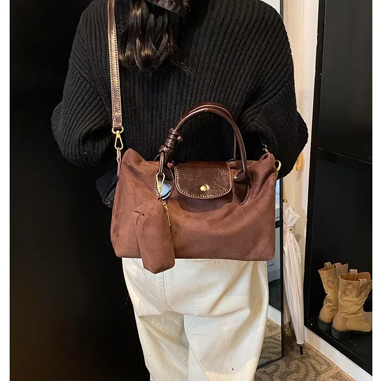 

​2025 Commute & Work Tote - Vintage Pebbled Vegan Leather, 15L Large Shoulder Bag with Anti-Theft Pocket Eco Gift for Women​