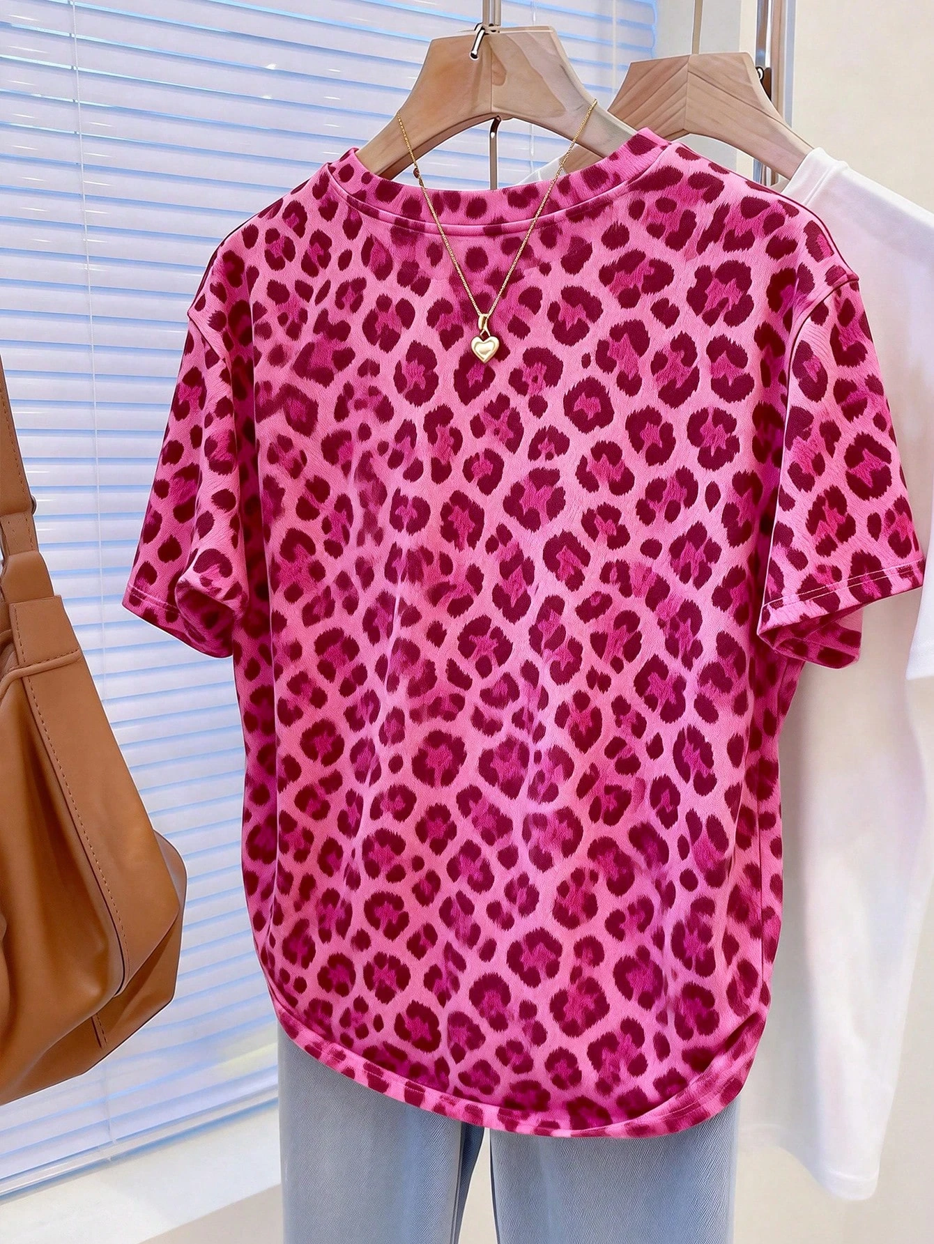 2026 Trendiges Vintage Leopardenmuster Damen T-Shirt Lässiges Kurzarm O-Ausschnitt Tierdruck Sommer Oversized Streetwear Oberteil – Detail 5