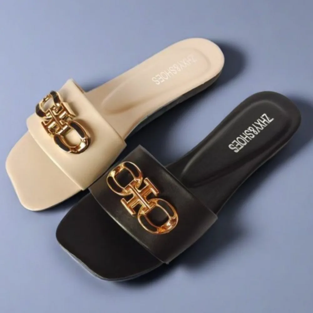 Женские роскошные декоративные шлепанцы, летние уличные пикантные модные элегантные повседневные черные, бежевые туфли на плоской подошве с открытым носком, легкие нескользящие новинки 2023 года