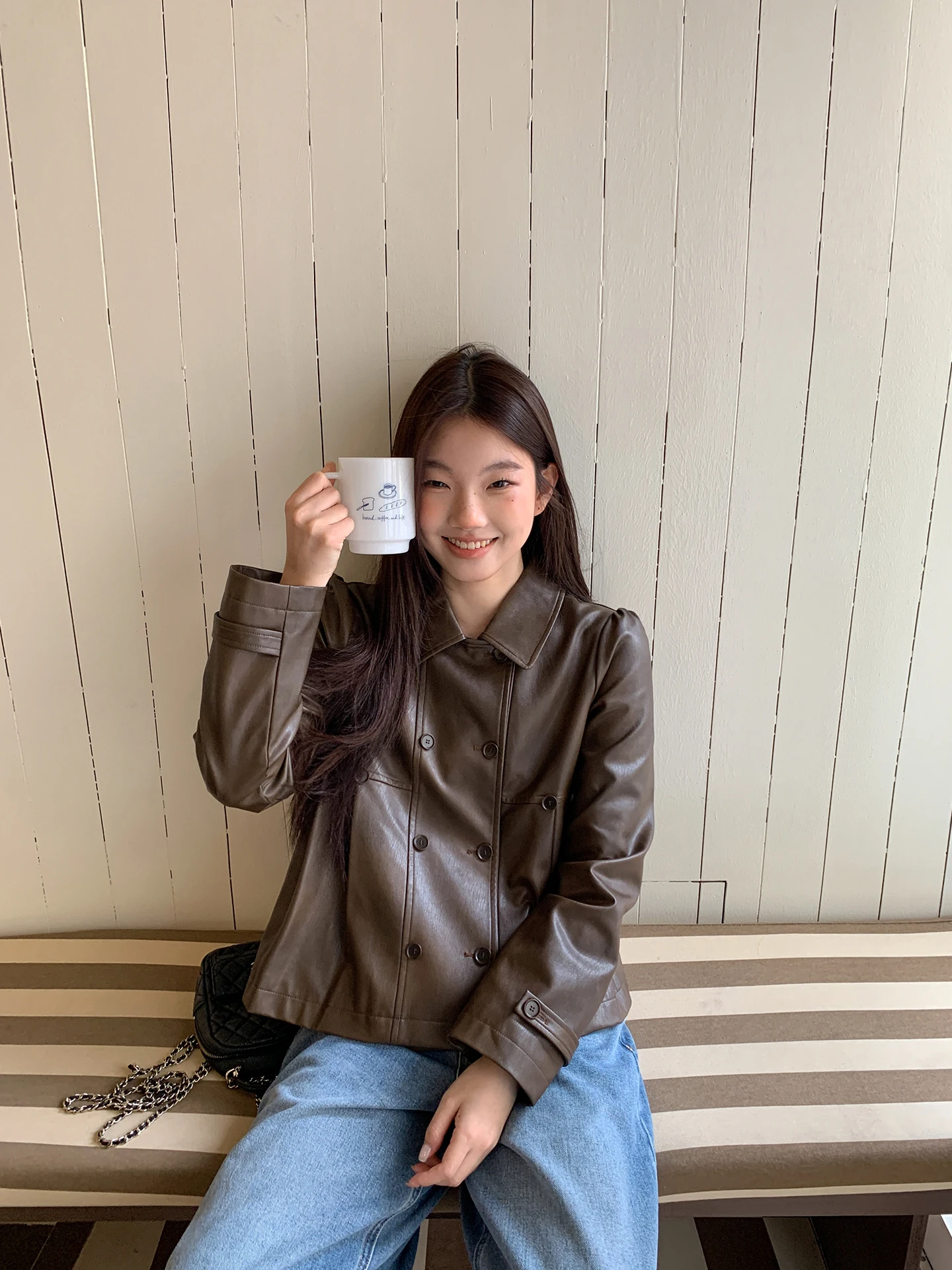 

Женская кожаная куртка с регулируемой талией и двойным рядом пуговиц, новая весенняя коллекция, однотонная, универсальная, повседневная, бренд Hi Cannon