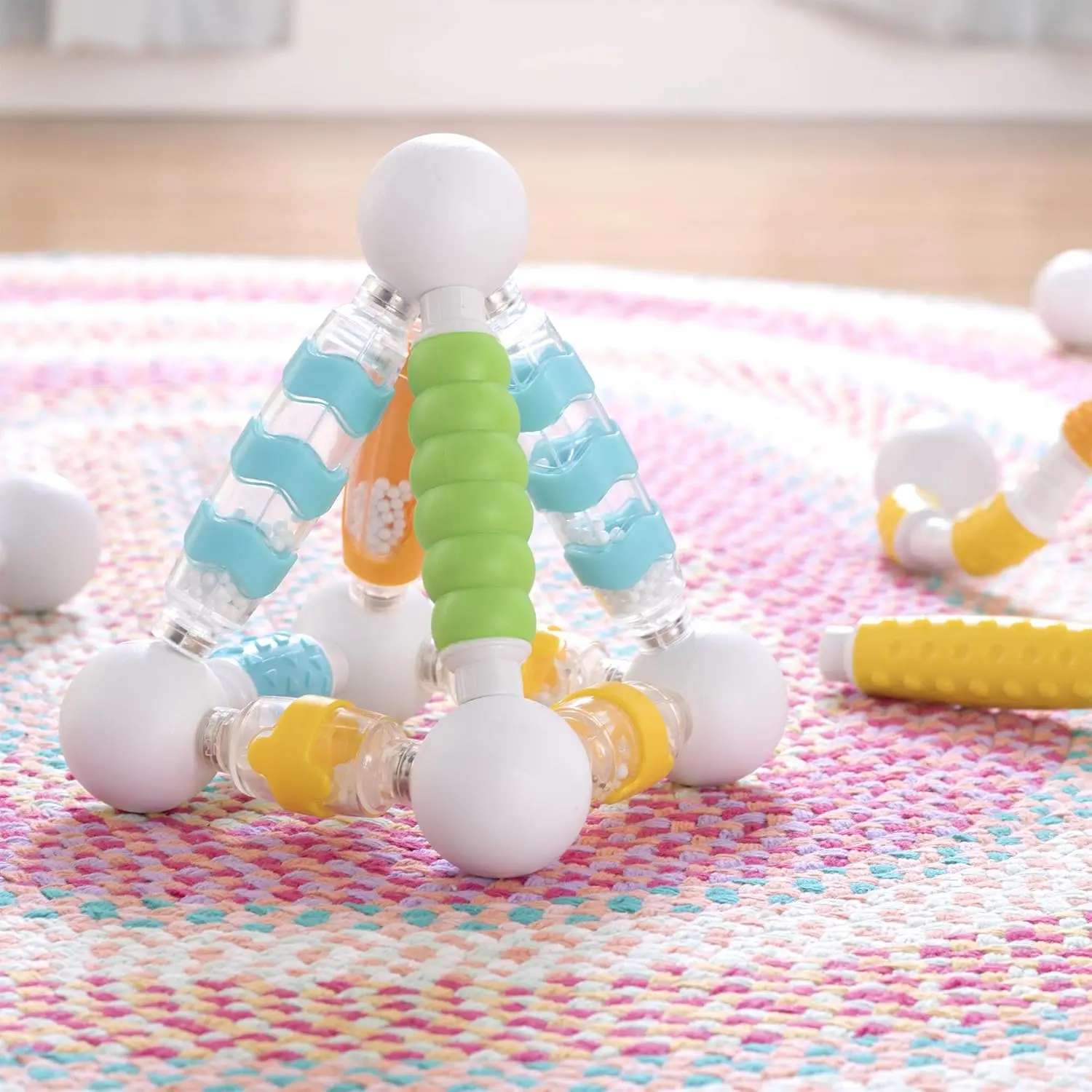 Grippies Shake, Build and Curve – Ensemble de 70 pièces : jouets d'apprentissage à tige magnétique, ensemble de construction éducatif amusant pour les tout-petits