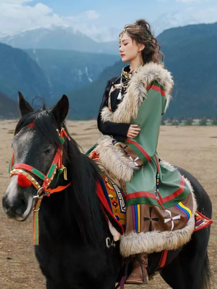 

New Ethnic Tibetan Costume Set Yunnan Tibetian Embroidered Photography Clothing Travel Shoots Nationality Ancient Style Photo...