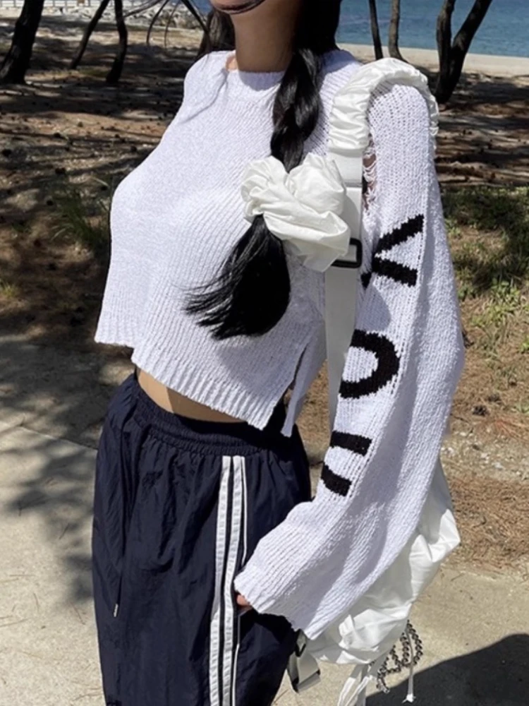 

Korobov Korean Ins O Neck Long Sleeve Letter Print Hole Side Zipper Loose Short Knitted Pullover