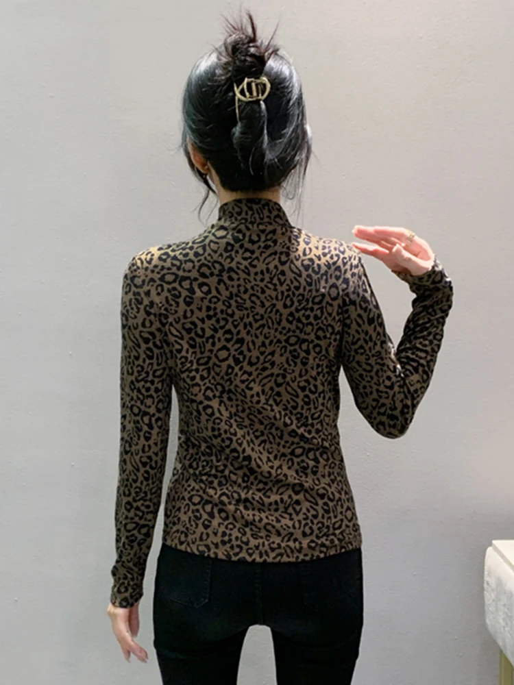 Maglietta Lunga con Ricami Elaborati e Traforata, Moda Autunnale da Donna, Maglia Base Snellente con Stampa Leopardata