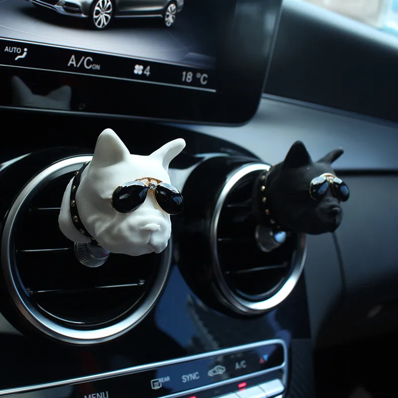 Car Aromatherapy Air Outlet Clip Perfume Diffuser Stone Dog Head Method Bulldog Fashion Decorative Ornaments