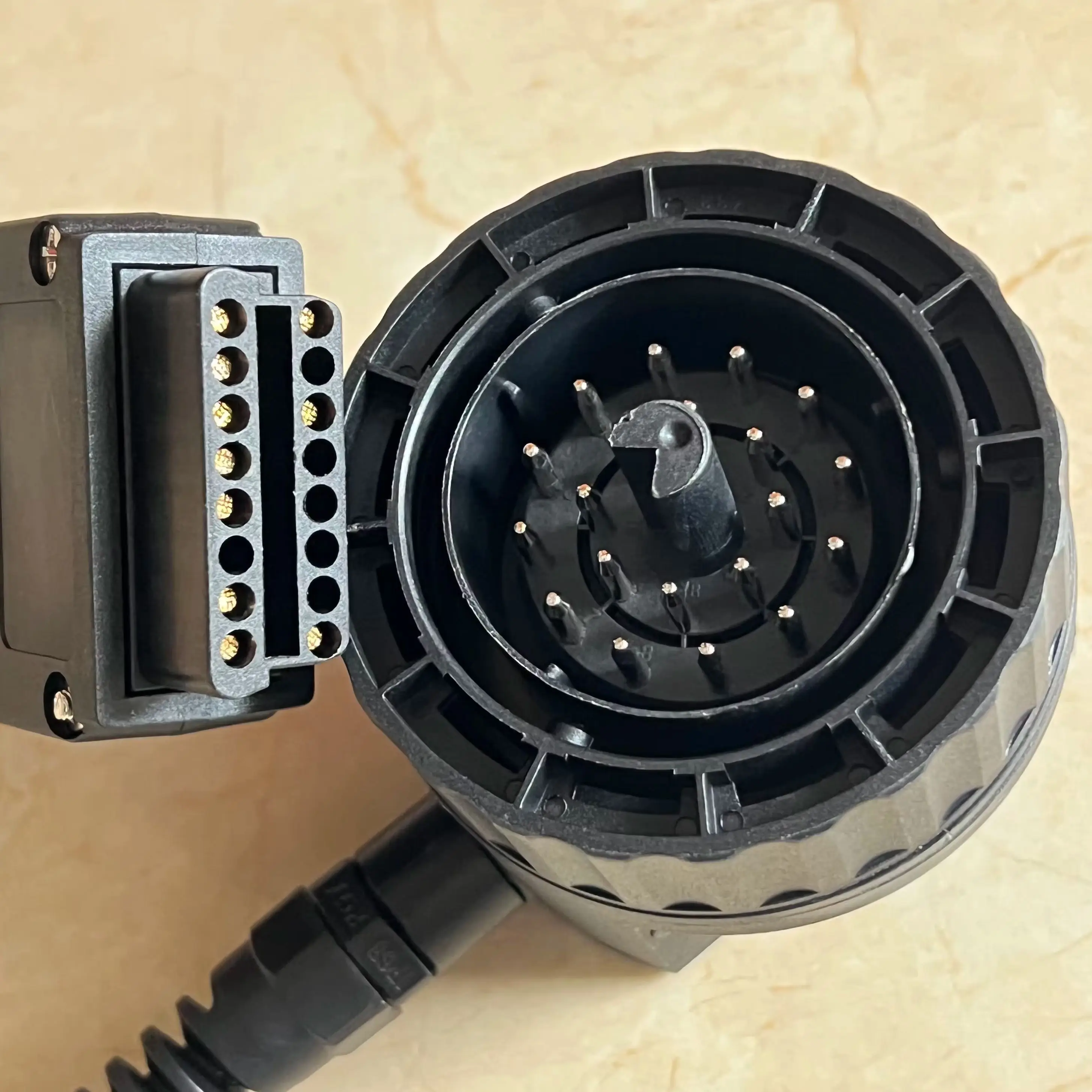 Best OBD OBD II Adapter For BMW 20 PIN To OBD2 16 pin Female Connector For BMW 20pin
