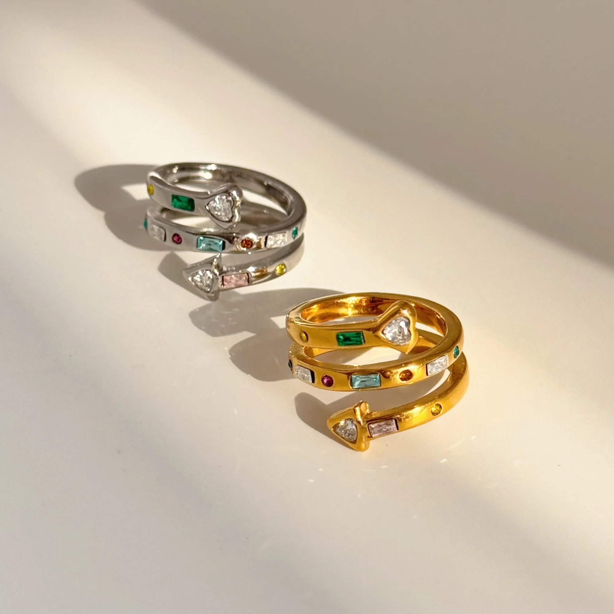 

DASEIN New 18k Gold Plated Colorful Three Layer Heart Arrow Zircon Ring Hypoallergenic Stainless Steel Youth Jewelry Accessories