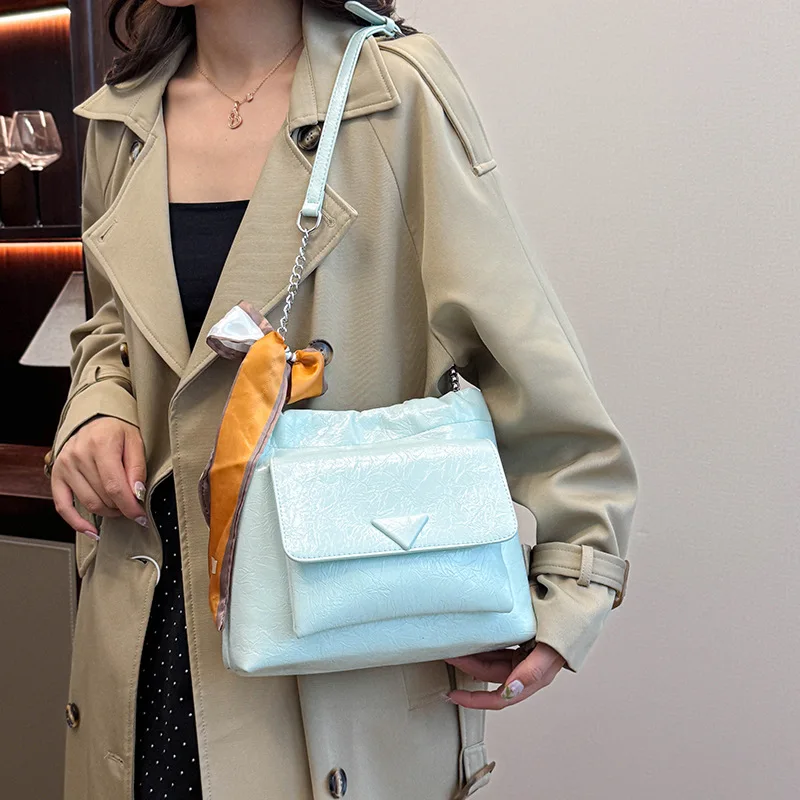 

Women's Niche Design Chain Bag - High-End Sense, Convertible Shoulder & Crossbody, Elegant French Style Statement Bag