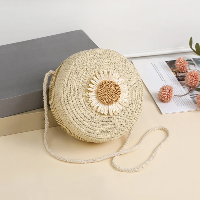 Minimalist Straw Bag Round Crossbody Purse Women Shoulder Vacation Style Small Handbag Travel Beach Bag