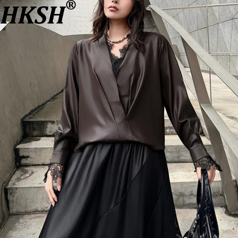 

Женская модная блузка HKSH с кружевными вставками, V-образным вырезом, длинными рукавами, универсальная, элегантная, повседневная, шикарная, новинка весенней коллекции HK20544