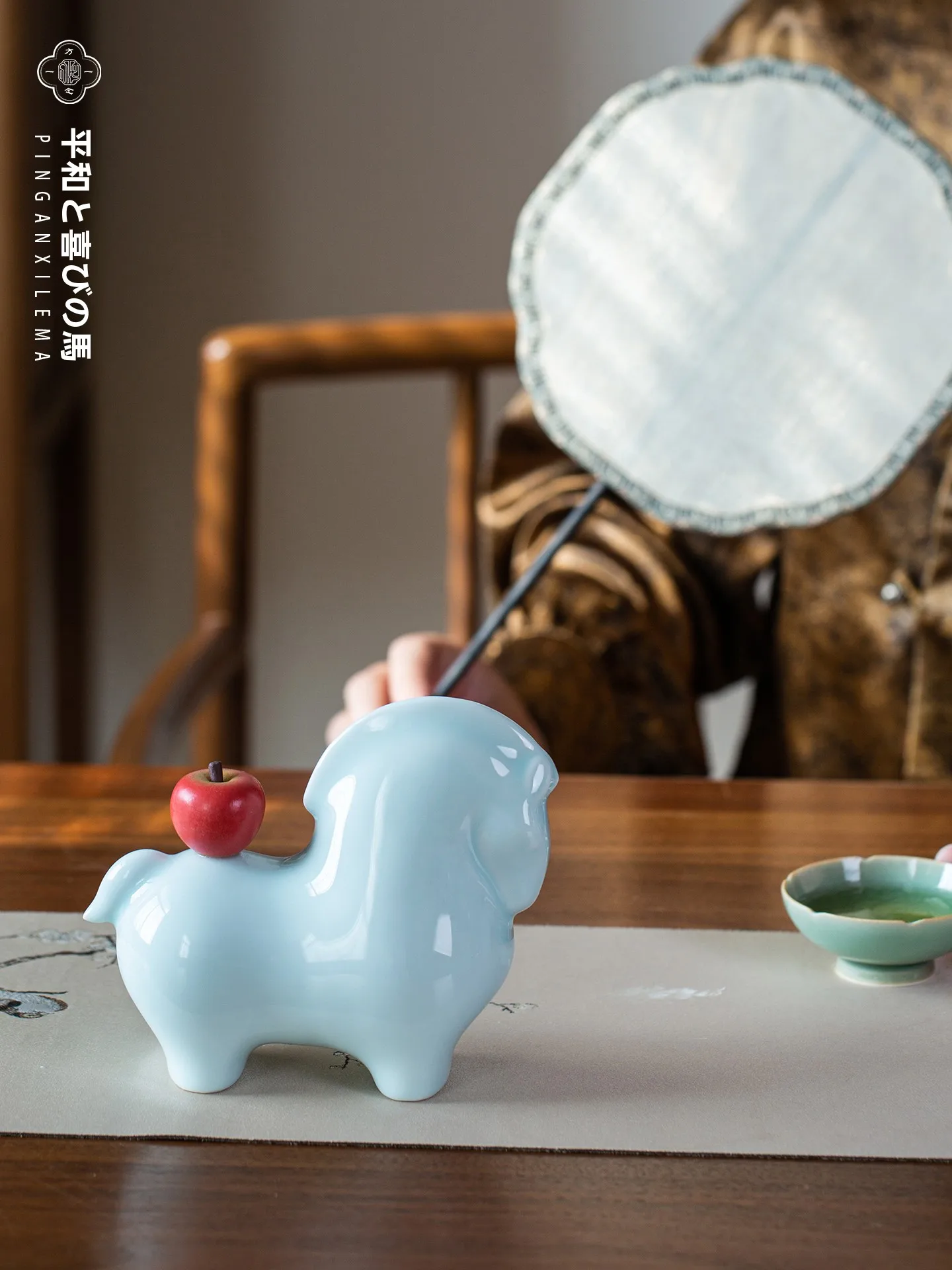 

Jingdezhen Cerc Home Decorations Living Room Wealth Attracting Creative Design Desktop Ornaments Festive Gifts