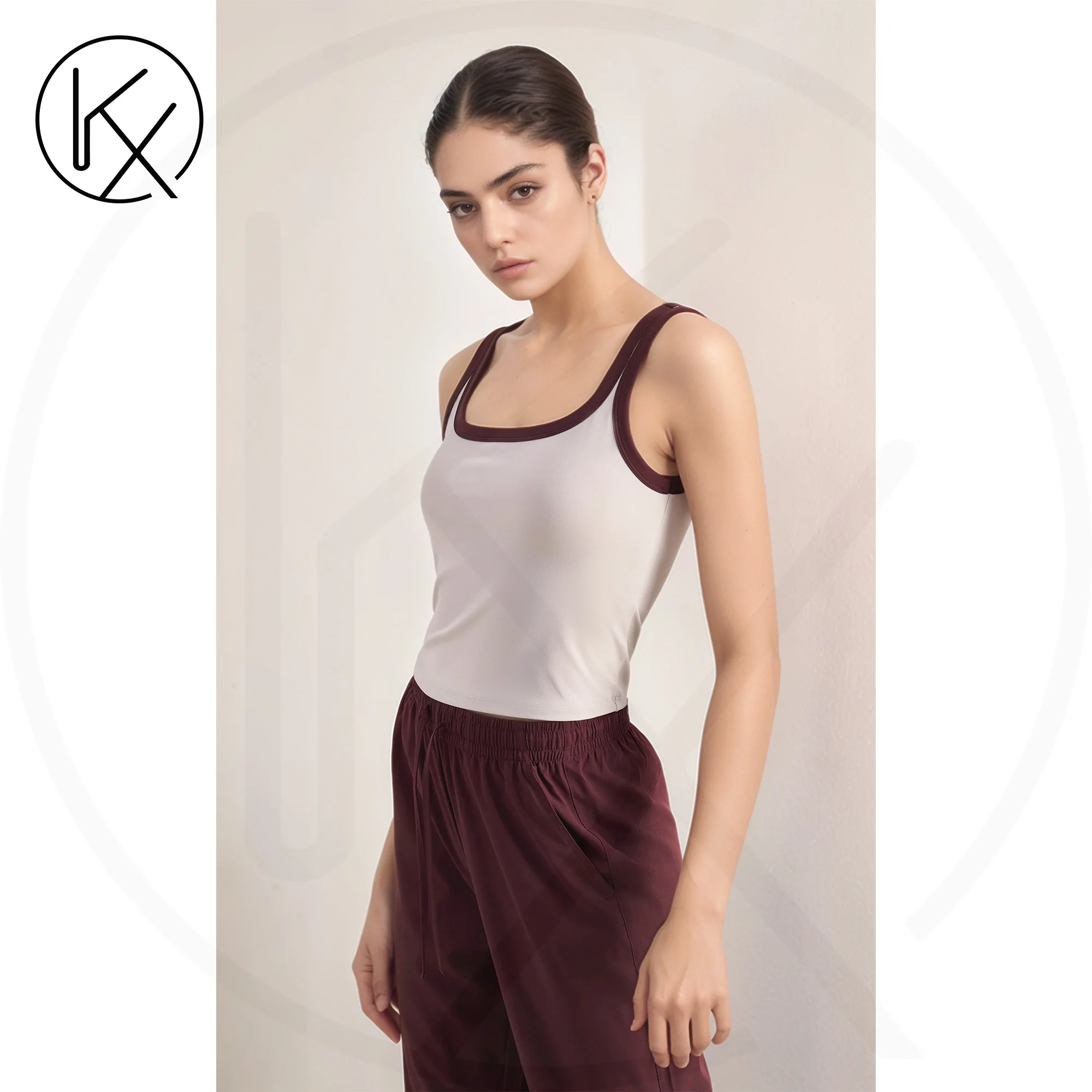 

kaixiggmm Women's U-neck contrasting sports vest with chest cushion, shockproof fitness bra, gym exercise vest, yoga crop top