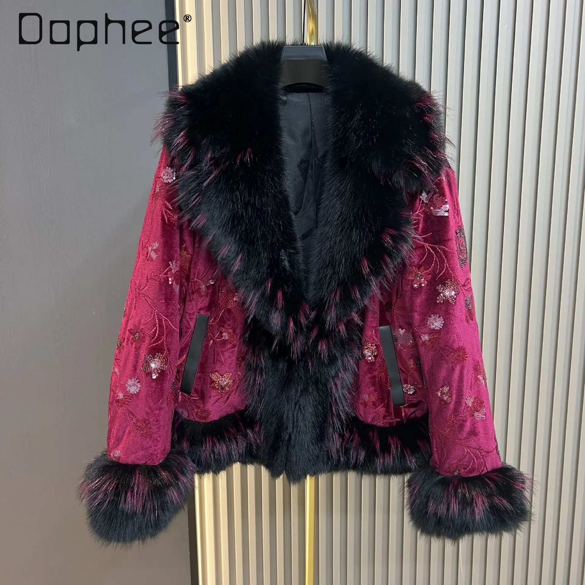 

2025 Winter New Fashion Faux Fur Coat for Women Heavy Sequins Padded Thickened Warm Coat Trendy Winter Coat Women