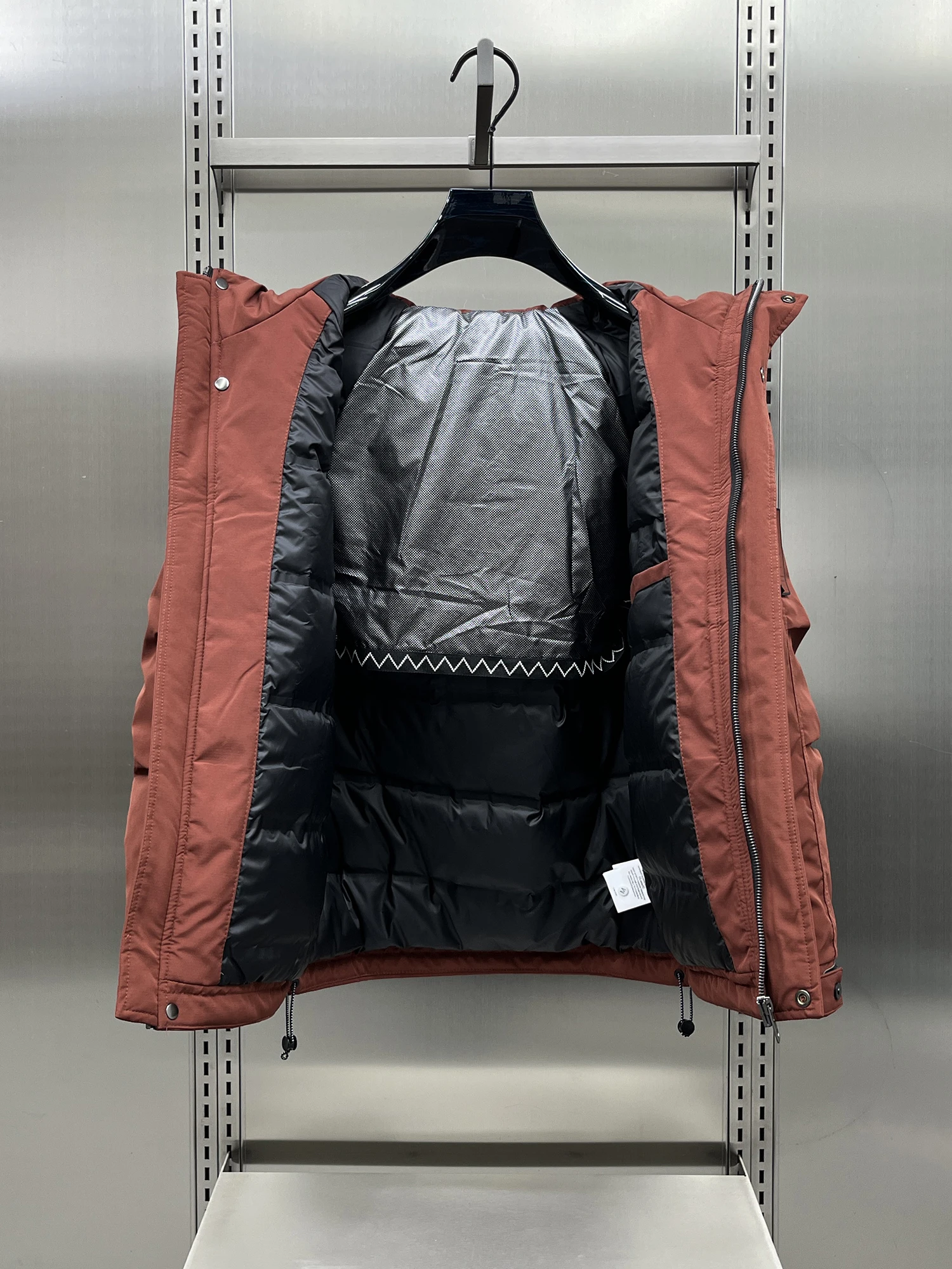 في الهواء الطلق الرجال أسفل Jaet شتاء 2024 جديد Sle الدافئة ملابس العمل معطف البوليستر النسيج الشباب الاتجاه الحديث Sle يندبروف