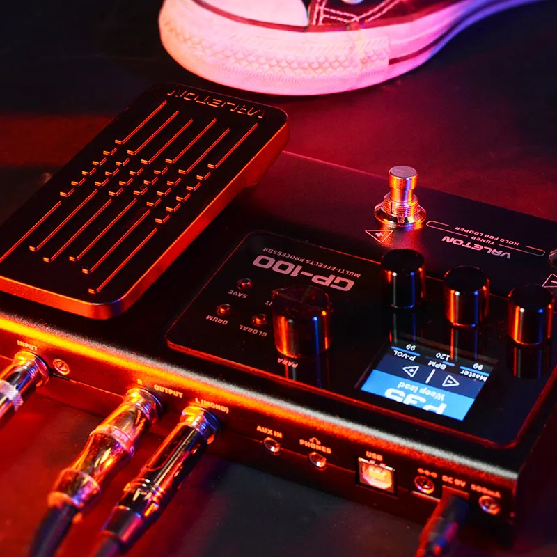 VALETON GP-100 Multi-Effets Guitare/Basse – 140 Effets, 45 Ampli, 40 IR, Looper 90s, USB Audio, Batterie + Pédale Expression Incluse